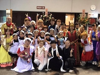 ~W@.jpg